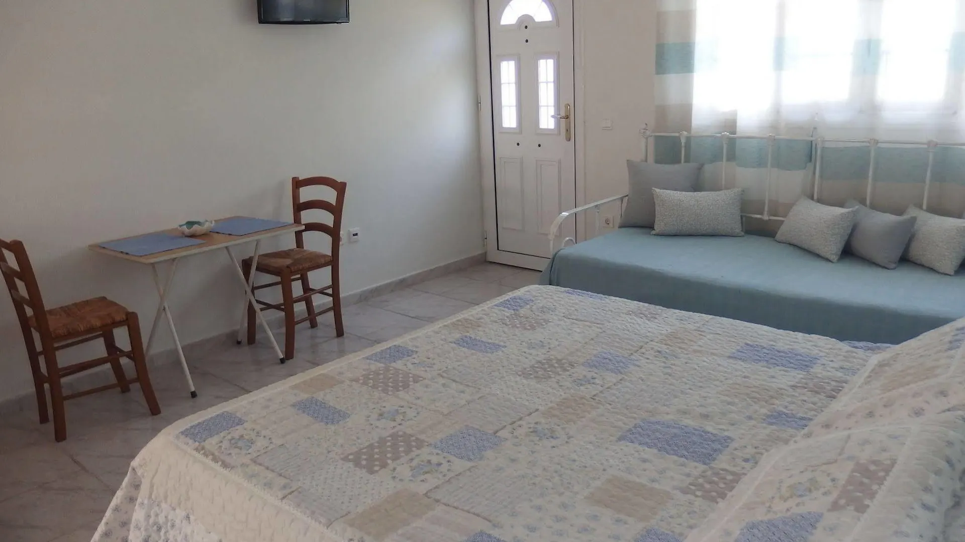 Christos Studios Zola Apartment