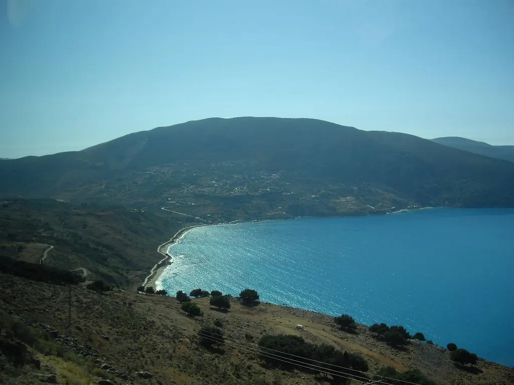 Christos Studios Zóla 0*,  Grèce